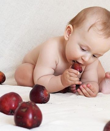 Emotional Eating: Understanding and Overcoming the Connection Between Mood and Food