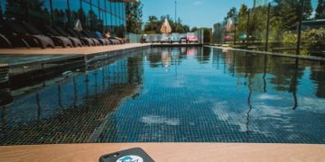 Digital Detox: Reclaiming Health in the Age of Screens